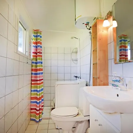 2 Bedroom Stunning In *